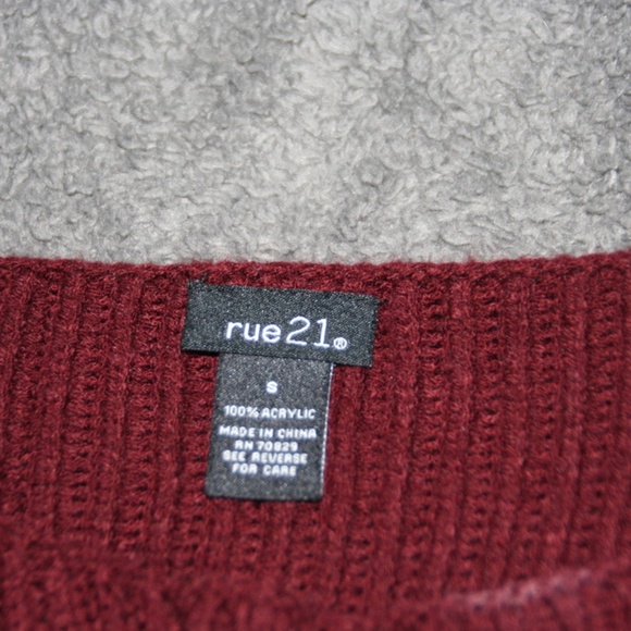 Maroon Sweater - Picture 2 of 4